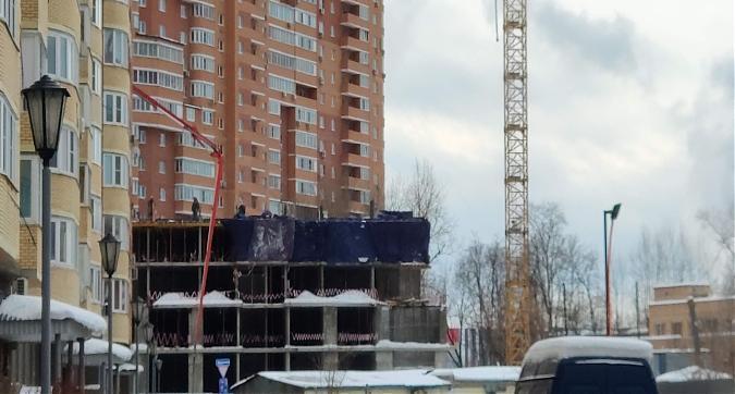 ЖК Кузьминский Лес, корпус 1, вид с Центральной ал., фото 9  Квартирный контроль