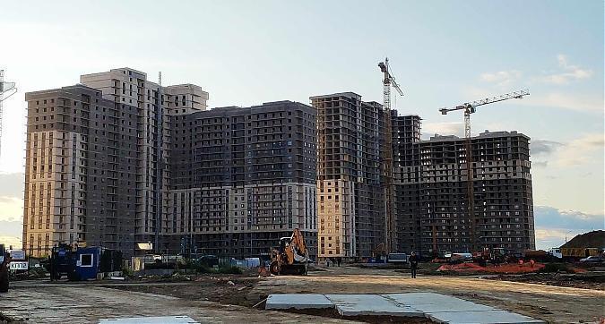 ЖК Большое Путилково, корпуса 9 и 8 , вид с Путилковского ш., фото 2 Квартирный контроль