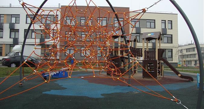 ЖК Май, детская площадка, вид с ул. Туровская, фото - 18 Квартирный контроль