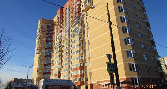 ЖК На ул. Школьная, 7 - вид на придомовую территорию со стороны Школьной улицы, фото 3 Квартирный контроль