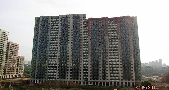ЖК Мир Митино - вид на корпус 8 со стороны села Рождествено Квартирный контроль