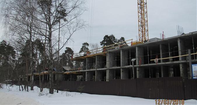 ЖК Нижегородский (г. Жуковский), монолитные работы - вид с Нижегородской улицы, фото 4 Квартирный контроль