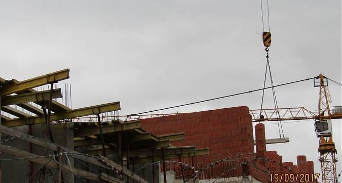 ЖК Пушкарь - в корпусе 4 проводится укладка стен Квартирный контроль