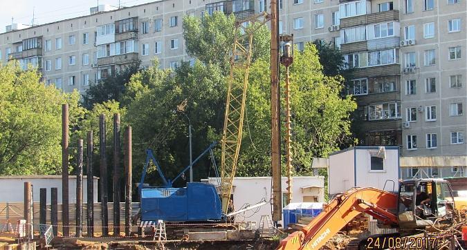 ЖК Есенин-дом. Лидер на Волгоградском, работа по обустройству котлован - вид со стороны сквера Федора Полетаева, фото 5 Квартирный контроль