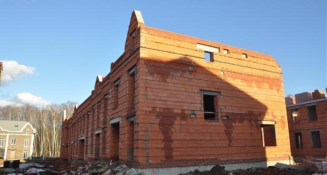 ЖК Каскад парк, 33-й корпус, вид со строительной площадки Квартирный контроль