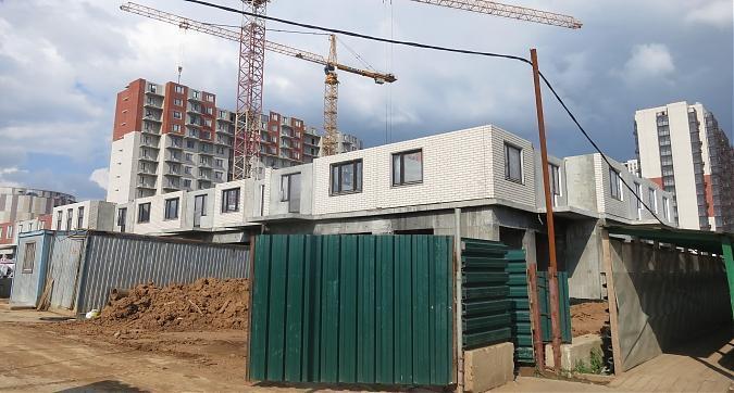 ЖК Позитив, корпус 1 - монолитные работы, вид с улицы Родниковая, фото 1 Квартирный контроль