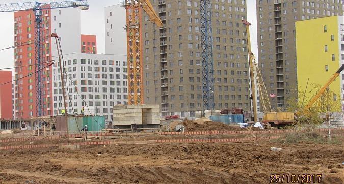 ЖК Бунинские луга, дом № 1.2.2, вид с восточной стороны, фото 6 Квартирный контроль