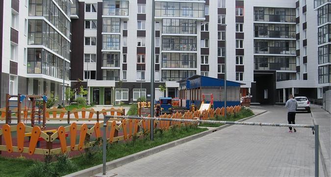 ЖК Серебряные звоны-2, детская площадка, вид с западной стороны, фото - 9 Квартирный контроль
