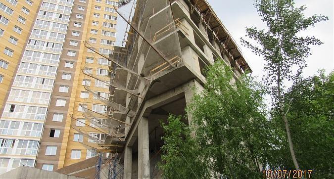 ЖК О7 - вид со двора на 6-ю секцию Квартирный контроль