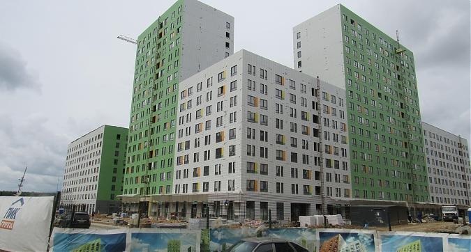 ЖК Бунинские Луга, корпуса 1.1.1, 1.1.2, вид с ул. Александры Монаховой, фото - 9 Квартирный контроль