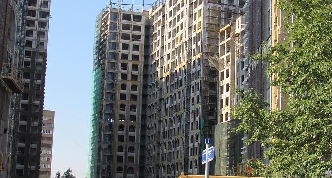 ЖК Серебряный парк (Паршина, 10), корпус 4, вид с ул. Берзарина, фото - 6 Квартирный контроль