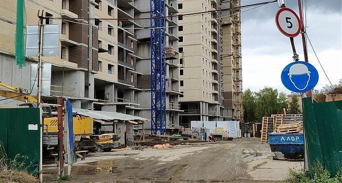ЖК Молодежный (Балашиха), вид с ул. Карла Маркса, фото 1 Квартирный контроль