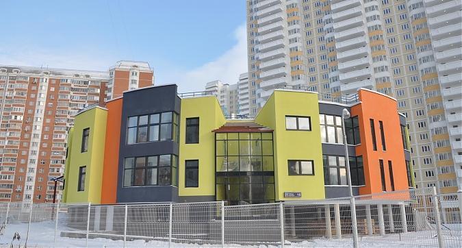 ЖК Красная горка, детский сад, вид с проспекта Гагарина Квартирный контроль