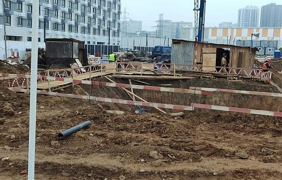 ЖК Римского-Корсакова 11, строительство школы, вид с Высоковольтного пр-да, фото 3 Квартирный контроль