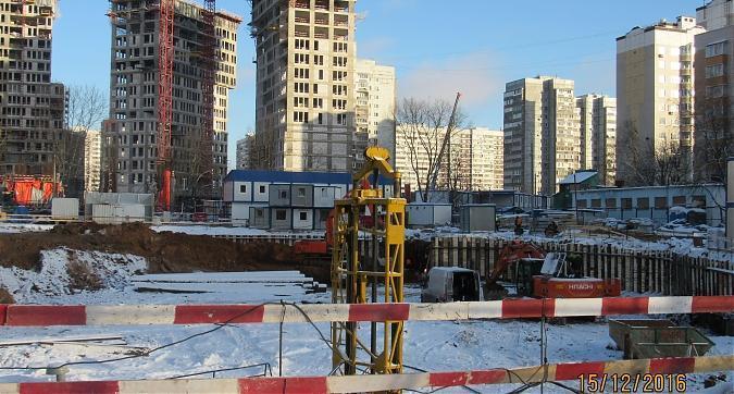 ЖК Достояние - вид с Ярцевской улицы на 1-й корпус (дома Культура и Искусство) Квартирный контроль