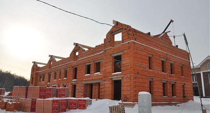 ЖК Каскад парк, 44-й корпус, вид со строительной площадки Квартирный контроль