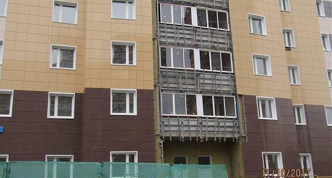 ЖК Москвич - в корпусе 4 проводится наружная облицовка Квартирный контроль