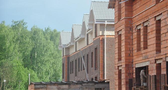 ЖК Каскад парк, 44-й корпус, вид со строительной площадки Квартирный контроль