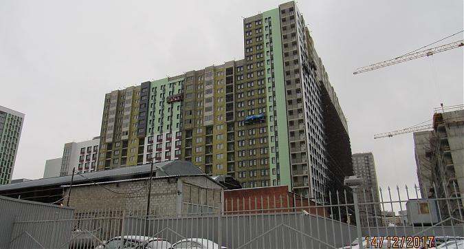 ЖК Город, фасадные работы - вид с улицы 800-летия Москвы на 3-й корпус, фото 1 Квартирный контроль