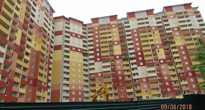 ЖК Новые Островцы, 14-й корпус, вид с северной стороны, фото 2 Квартирный контроль