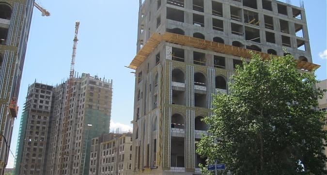 ЖК Серебряный парк (Паршина, 10), корпуса 4, 5, 6, вид с ул. Берзарина, фото - 3 Квартирный контроль