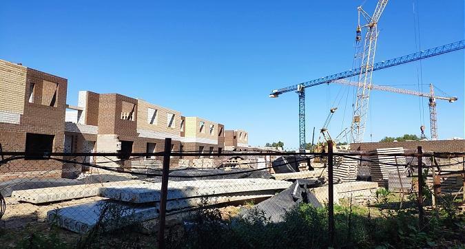 ЖК Театральный парк, корпуса 35-40 и 42, вид с ул. Полевой, фото 4 Квартирный контроль