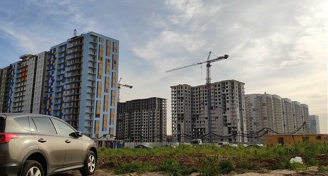 ЖК Лидер Парк, вид на корпуса 4 и 5 с просп. Астрахова, фото 5 Квартирный контроль