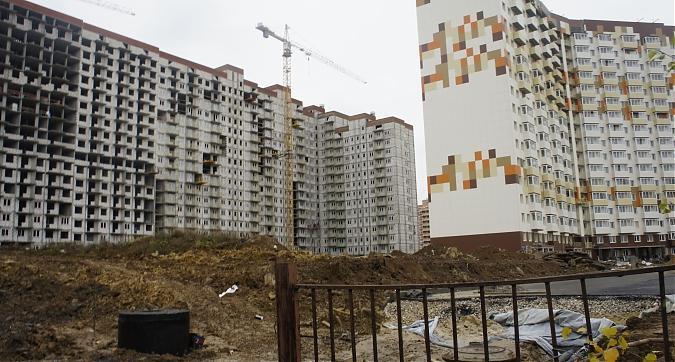 ЖК Зеленые аллеи, вид с бульвара Зеленые Аллеи, фото 5 Квартирный контроль