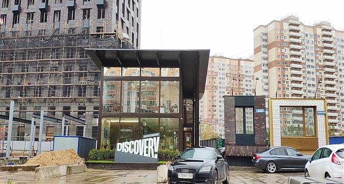 ЖК Дискавери, офис продаж, вид с ул. Дыбенко, фото 8 Квартирный контроль