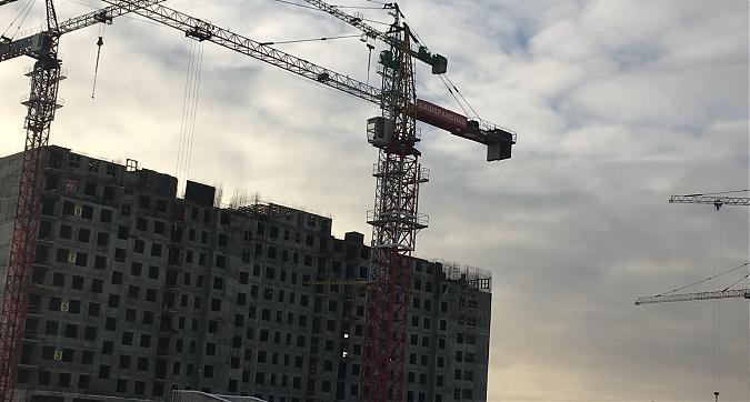 Вид с Сельскохозяйственной улицы на жилой комплекс Березовая Аллея Квартирный контроль