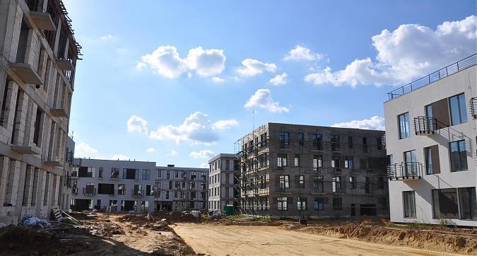 Общий вид на стройку Архитектурного Пригорода Южная Долина Квартирный контроль