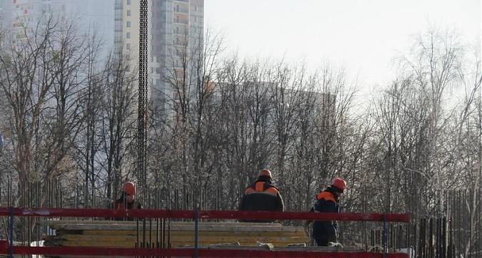 ЖК На Ленинском проспекте - вид на комплекс со стороны Ленинского проспекта Квартирный контроль
