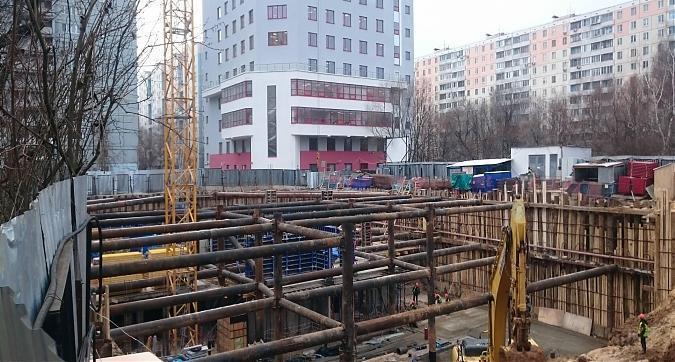 ЖК Дом на Абрамцевской, работы по обустройству котлована - вид с Абрамцевской улицы, фото 3 Квартирный контроль