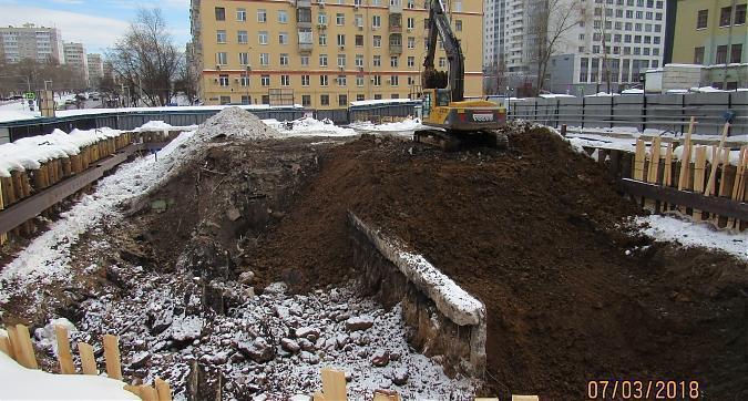ЖК Атлас-дом. Лидер в Садовниках, котлованные работы - вид с Нагатинской улицы, фото 3 Квартирный контроль