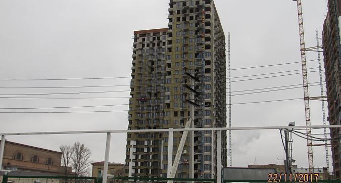 ЖК Петр 1, фасадные работы - вид на 1-й корпус с проезда Завода Серп и Молот, фото 1 Квартирный контроль