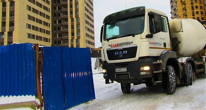 ЖК Молодёжный - вид на строительную площадку с западной стороны Квартирный контроль