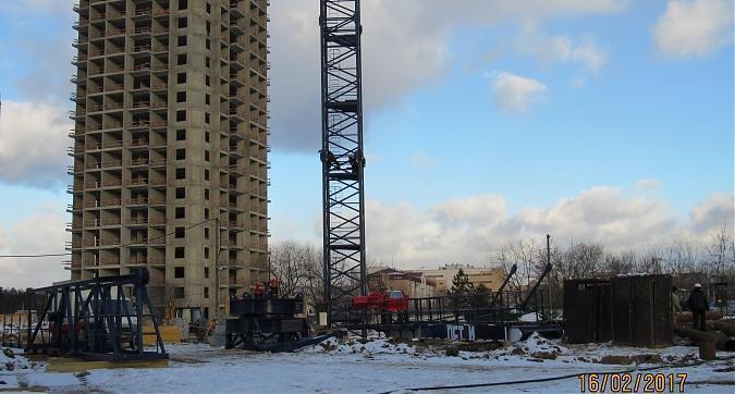 ЖК Крылатский - вид с Рублевского шоссе на 5-й корпус Квартирный контроль
