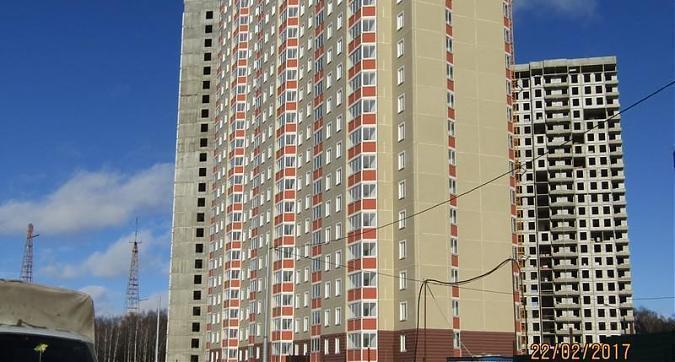 Мкрн Путилково - вид на корпус 12 со стороны улицы 70-летия Победы Квартирный контроль