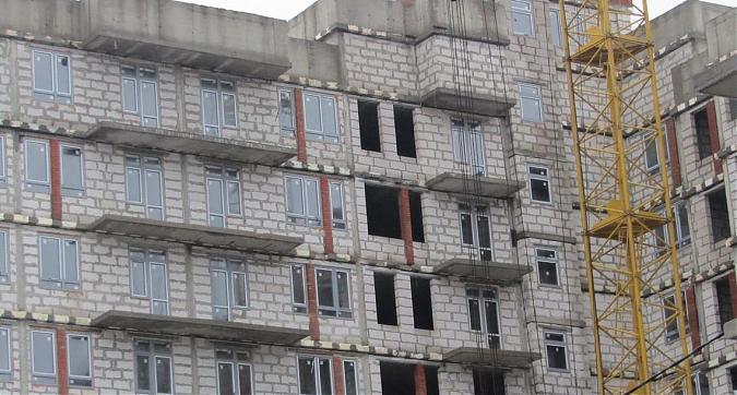 ЖК Дом у реки - в жилом комплексе проводится остекление Квартирный контроль