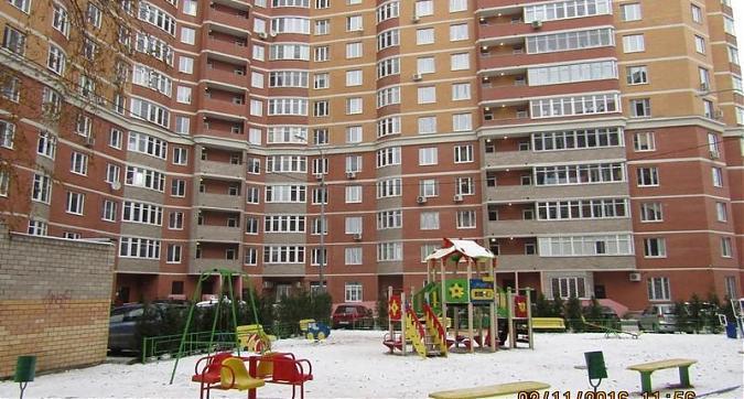 Микрорайон Центральный - вид со двора Квартирный контроль