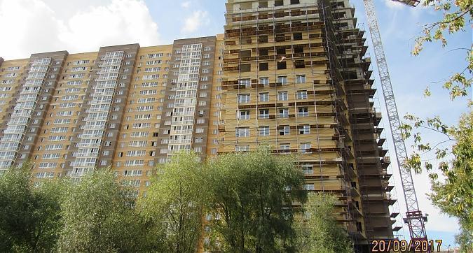 ЖК О7, фасадные работы - вид на строительство 6-й секции с Озерной улицы, фото 6 Квартирный контроль