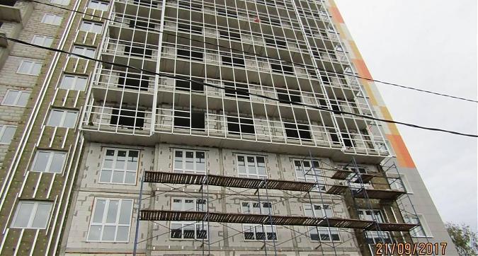 ЖК Андреевка - в корпусе 1 проводятся работы по остеклению Квартирный контроль