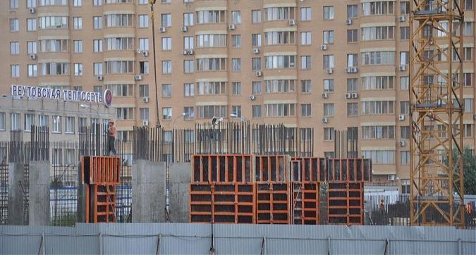ЖК Юбилейный, дом № 8, вид с улицы Коминтерна, фото 3 Квартирный контроль