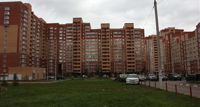 Ведутся работы по строительству в ЖК Лунный Квартирный контроль