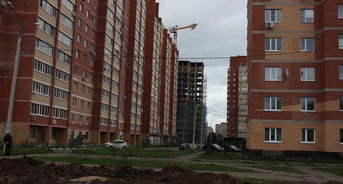 Ведутся работы по строительству в ЖК Лунный Квартирный контроль