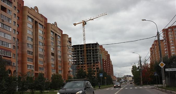 Ведутся работы по строительству в ЖК Лунный Квартирный контроль