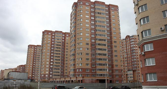 Вид на построенные корпуса в ЖК Лунный  Квартирный контроль