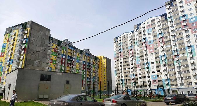 ЖК Победа, корпуса 2 и 1, вид со стороны Батарейной ул., фото 7 Квартирный контроль