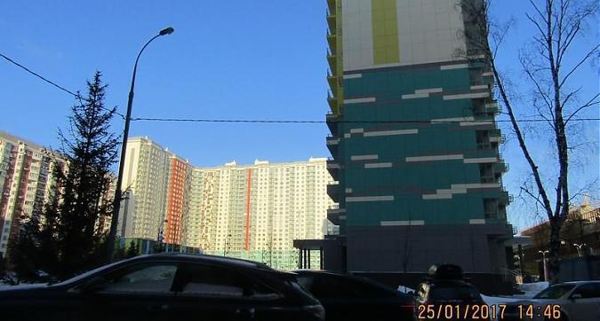 ЖК Life Митинская Ecopark - вид на комплекс со стороны Митинской улицы Квартирный контроль