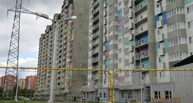 ЖК Победа - вид на корпуса 2 и 1 со стороны улицы Жирохова Квартирный контроль